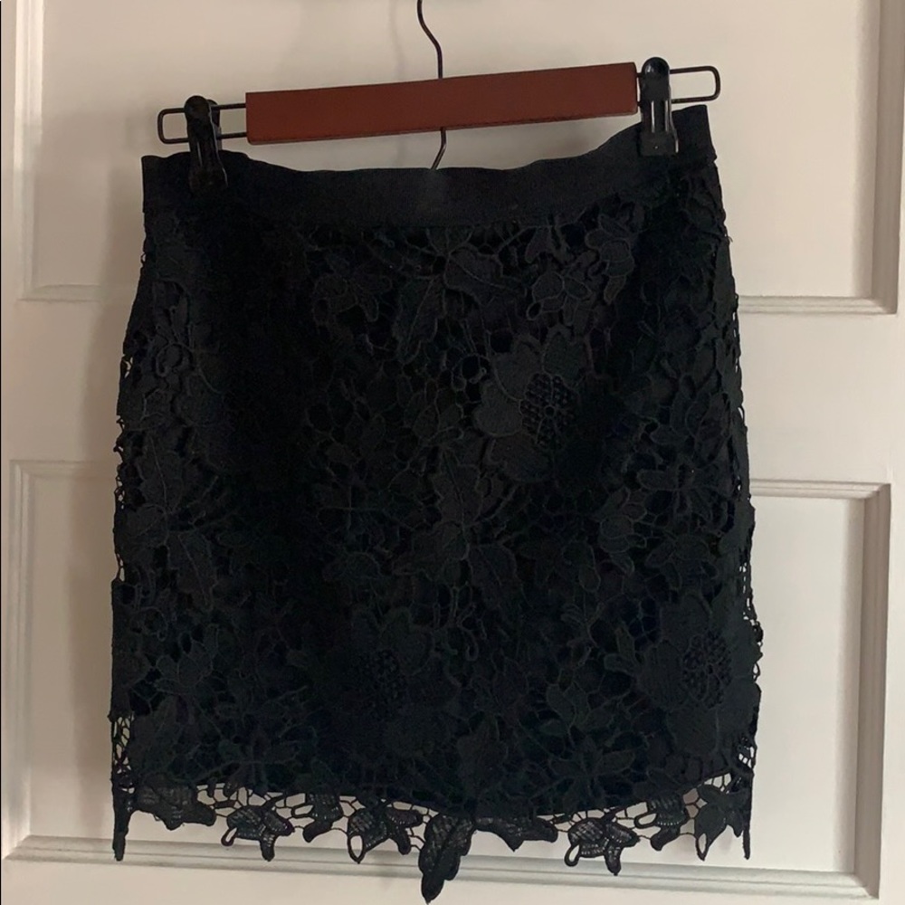 Lace black pencil skirt